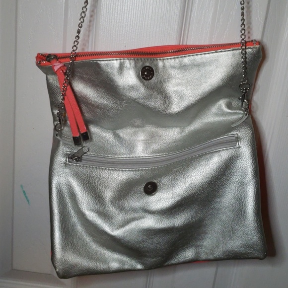 ***SOLD***Neon Pink Purse - Picture 2 of 7